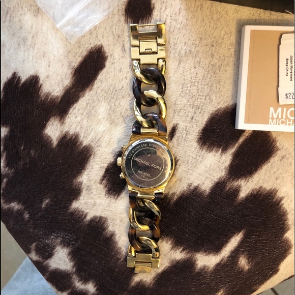 **Michael Kors Multifunction Watch** - Picture 7 of 11